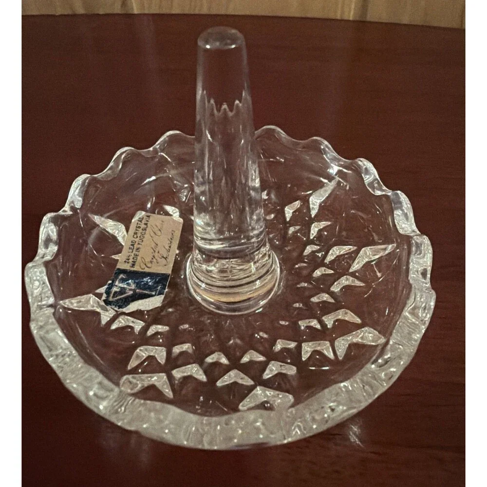 Zajercat Ring Holder 24% Lead Crystal Yugoslavia Vintage Round Base Post.   EUC!
